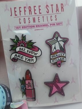 Jeffree Star Pink & Green Enamel Pin Set